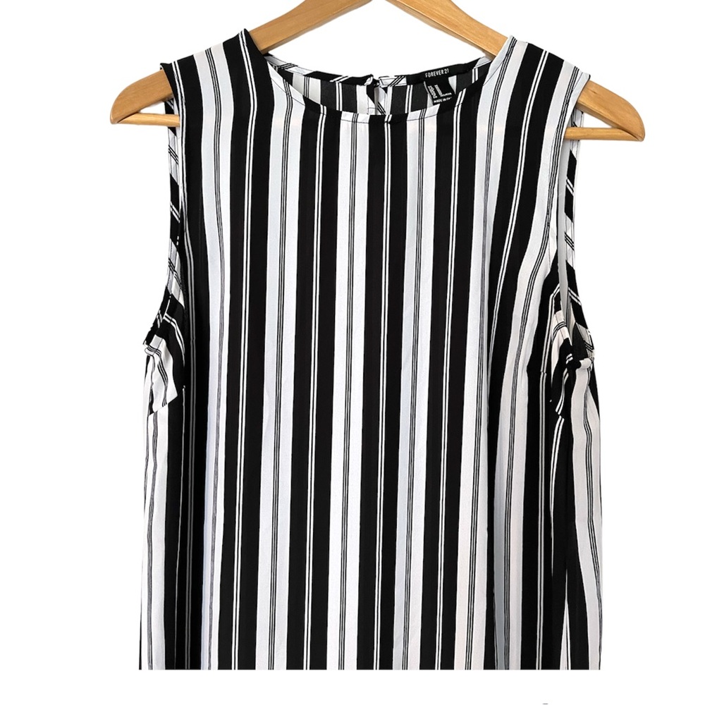 Forever 21 Hi Low Sleeveless Top - Picture 3 of 8